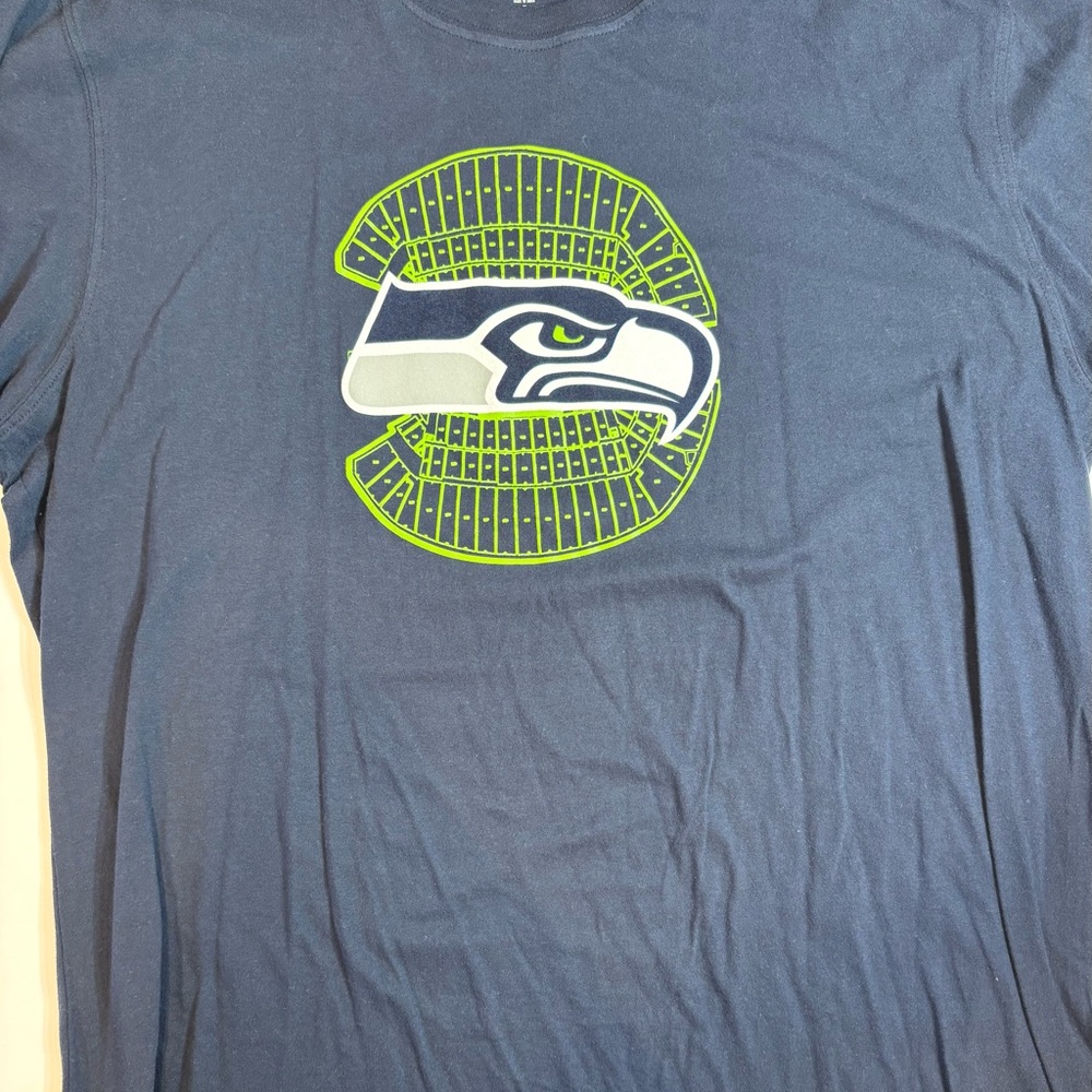 Size XL New Era Blue Seahawks Short Sleeve Tee stadium logo